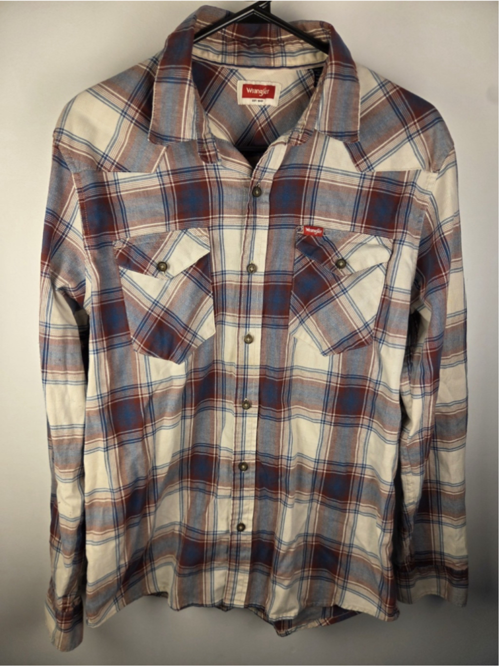 Wrangler Casual Button-Down Men's Shirt Size Medium Long Sleeves